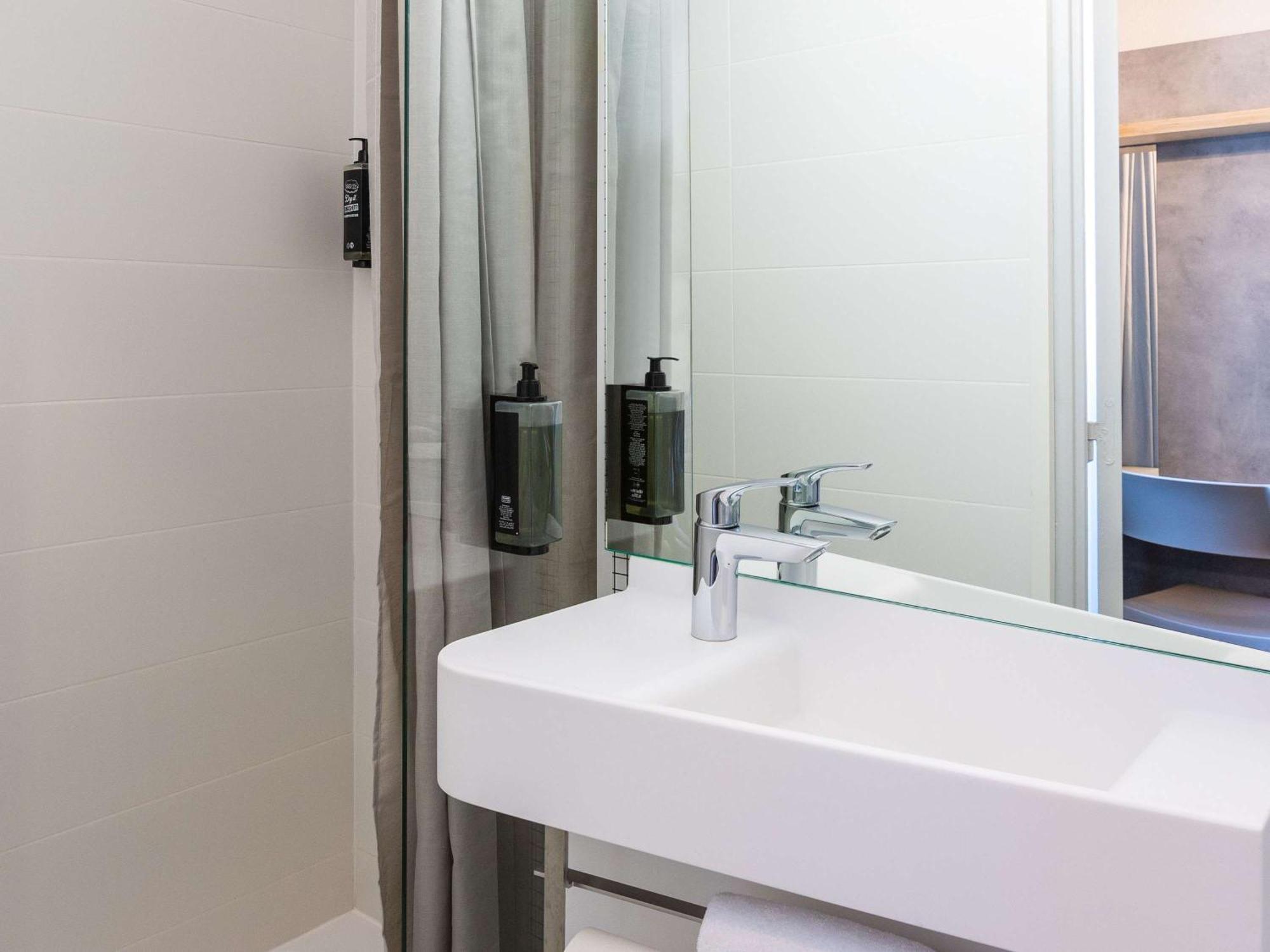 Ibis Budget Angouleme Centre Esterno foto